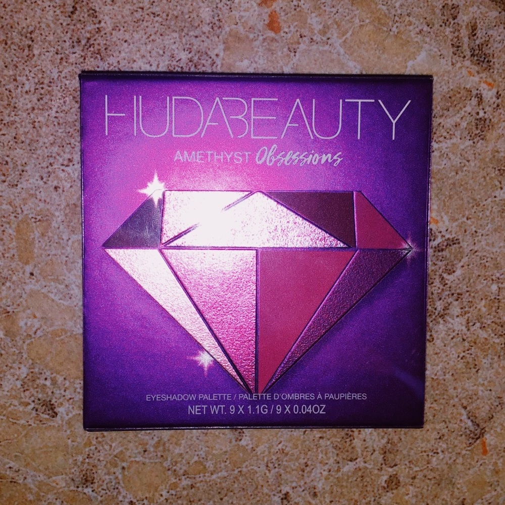 brand new HudaBeauty amethyst obsessions palette